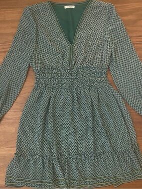 Max Studio Boho Mini Dress Green Geometric Print Smocked Waist Long Sleeve